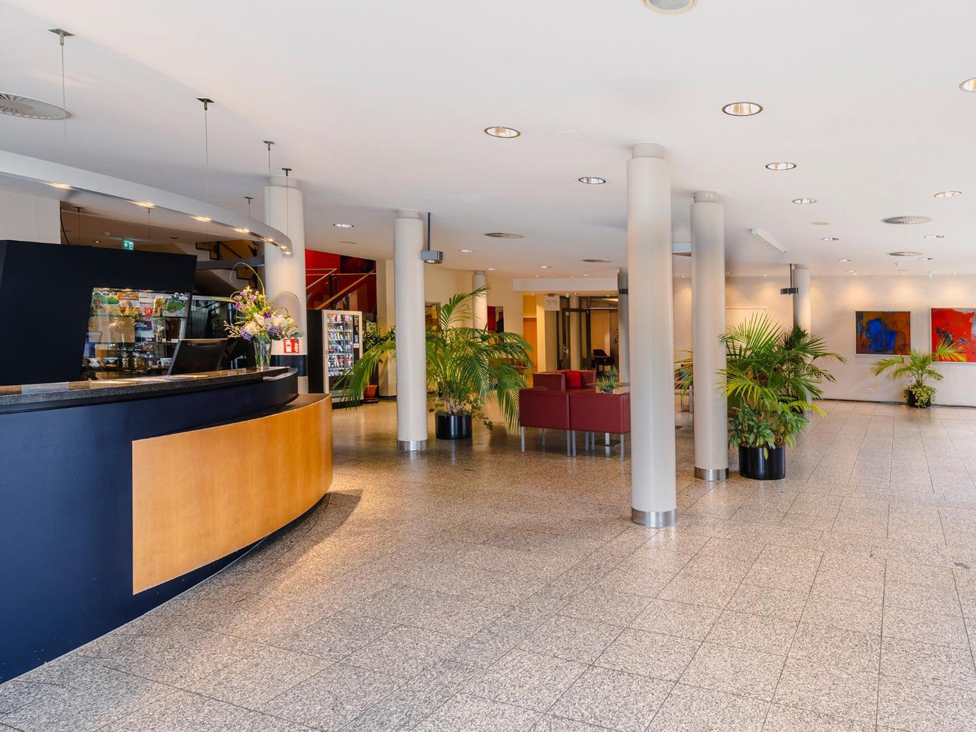 Western Heidehof Hotel 4*