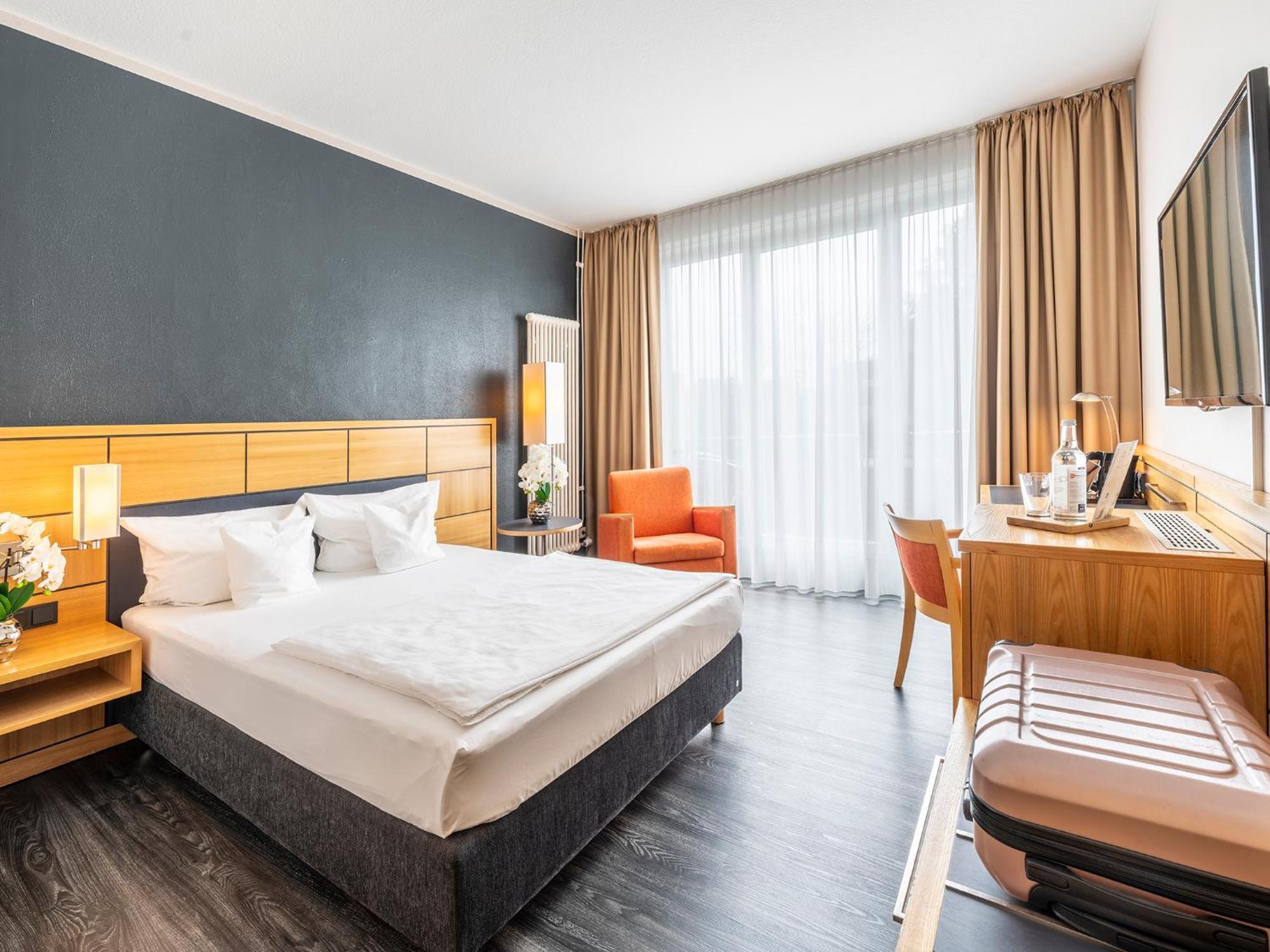 Western Heidehof Hotel 4*