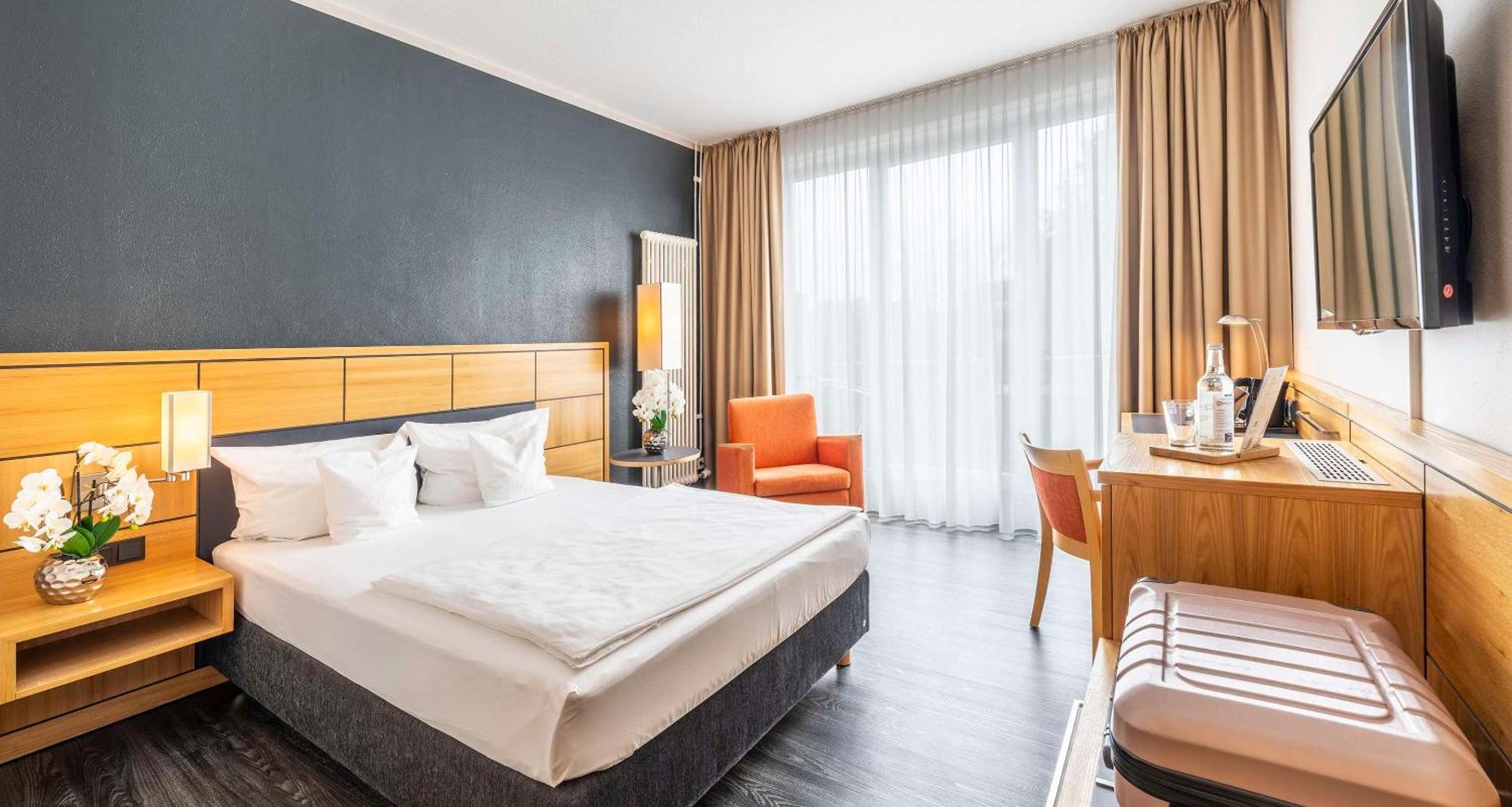 Western Heidehof 4*